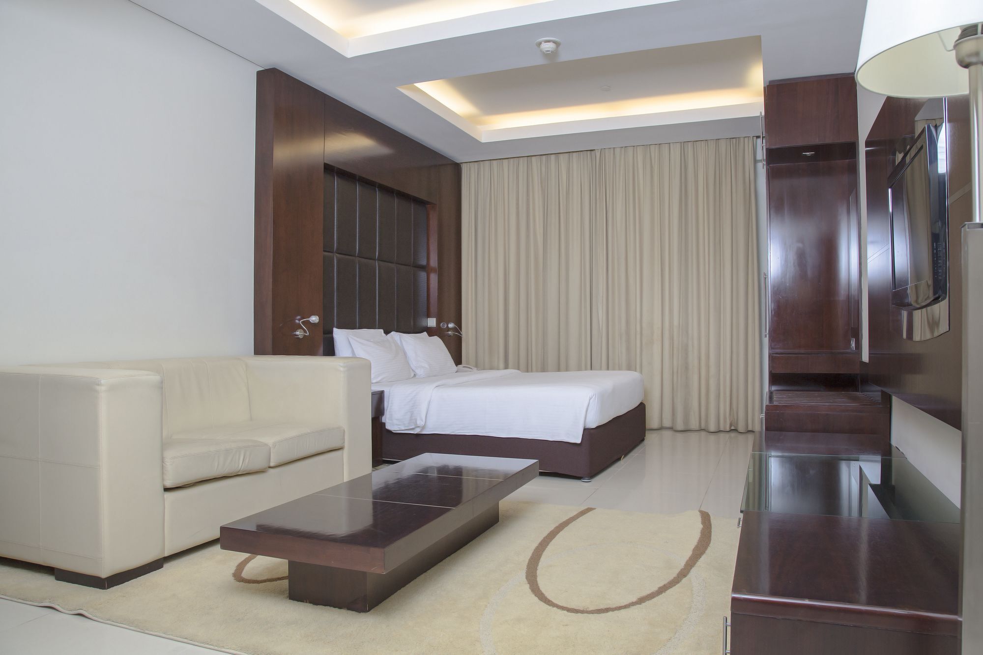 Staybridge Suites Dubai Internet City Exterior foto