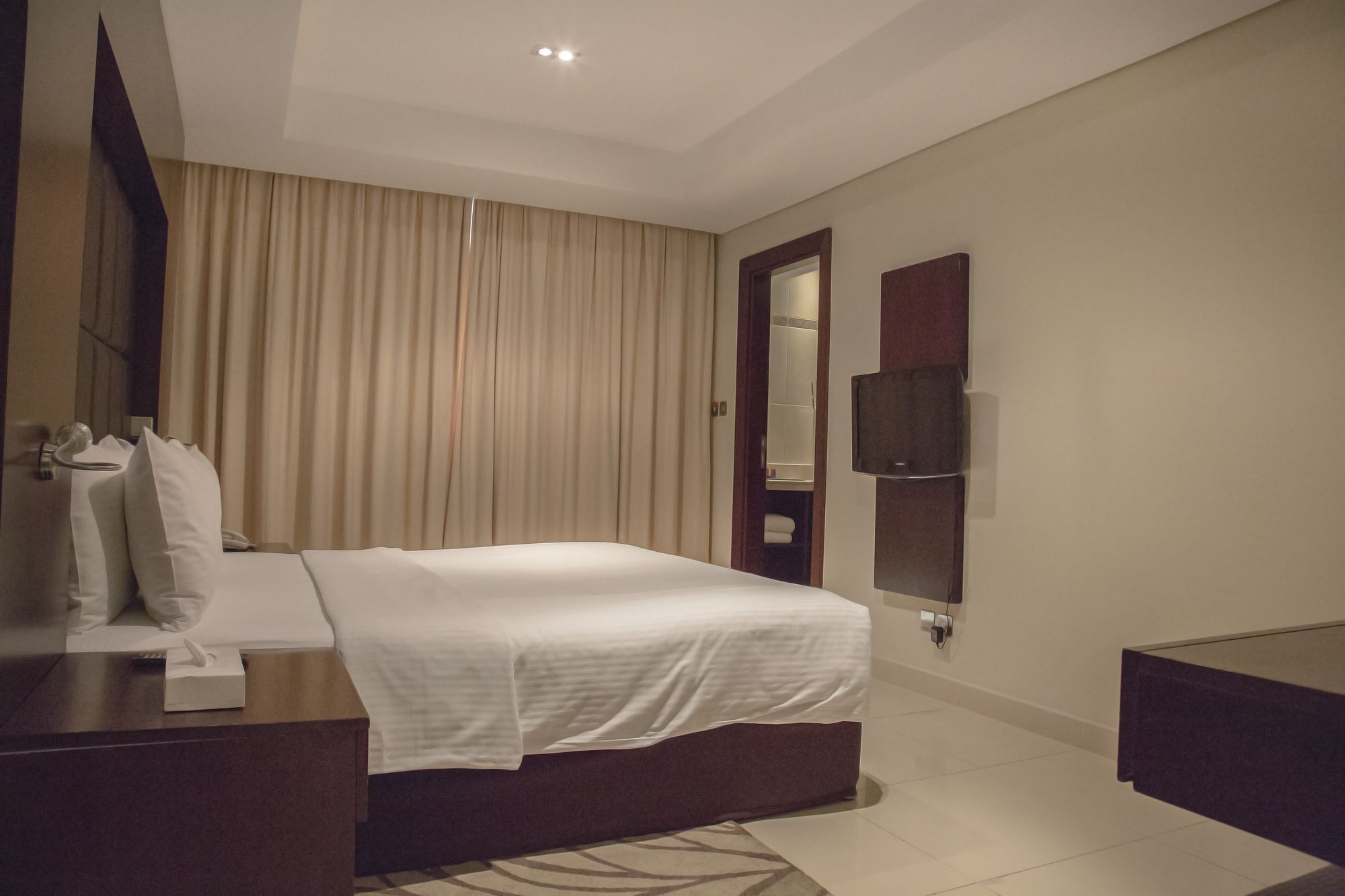 Staybridge Suites Dubai Internet City Exterior foto